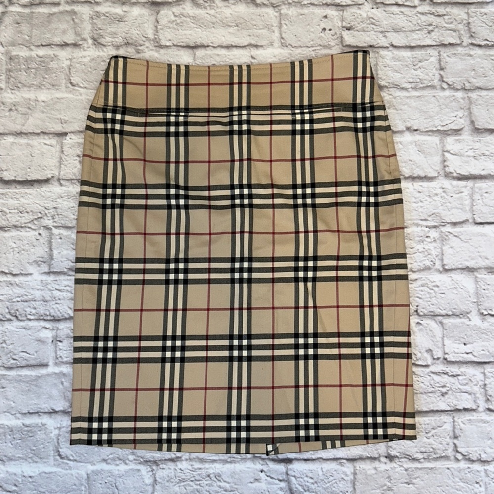 Burberry London size US 12 fitted pencil skirt